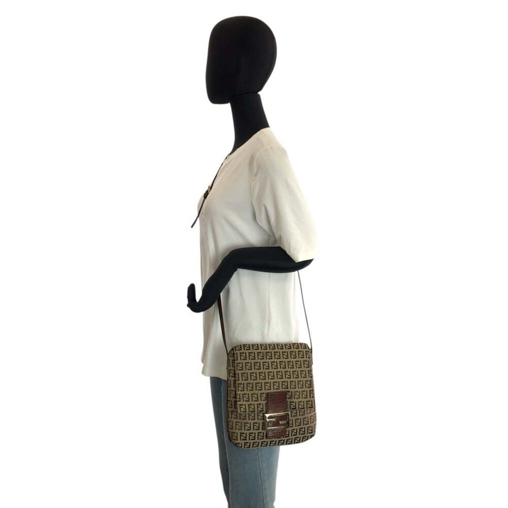 FENDI Brown Leather Shoulder Bag - Picture 7 of 10